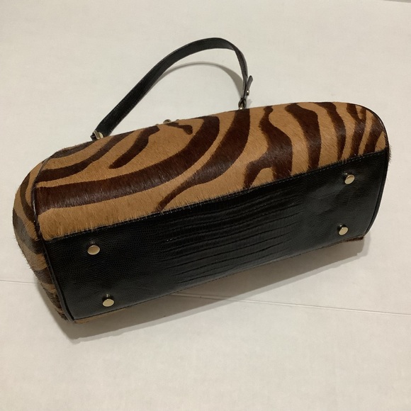 SOLD ⭐️ANN TAYLOR Animal Print Doctor Style Bag - Picture 4 of 11